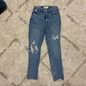 Abercrombie Fitch High rise mom jean curve love